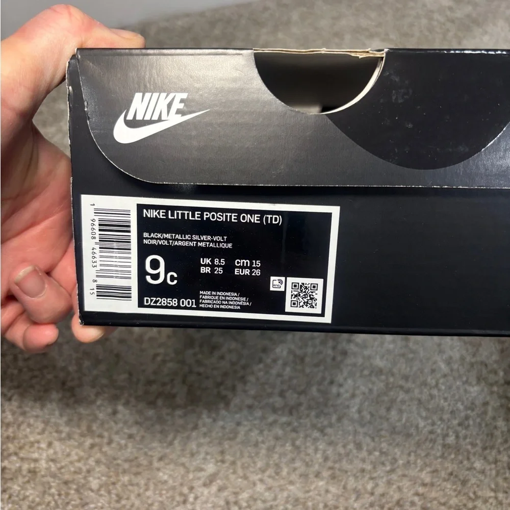 Nike Little Posite One Toddler Shoes, Black/Volt/Clear Jade Size 9C